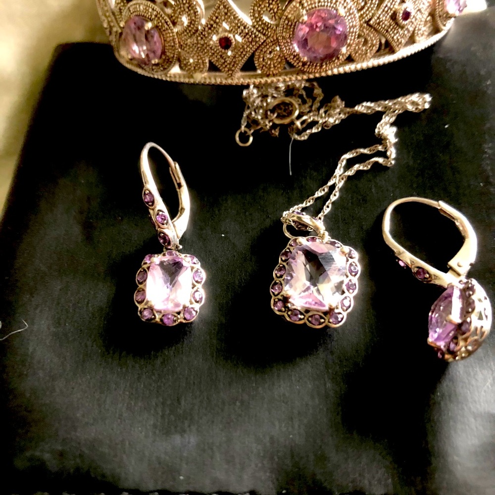 Necklace, Earings and Bracelet